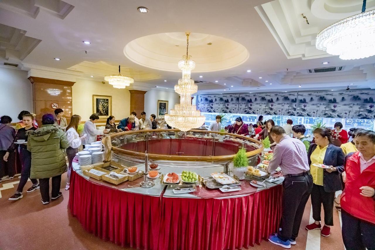 Adina Hotel Дананг Екстериор снимка